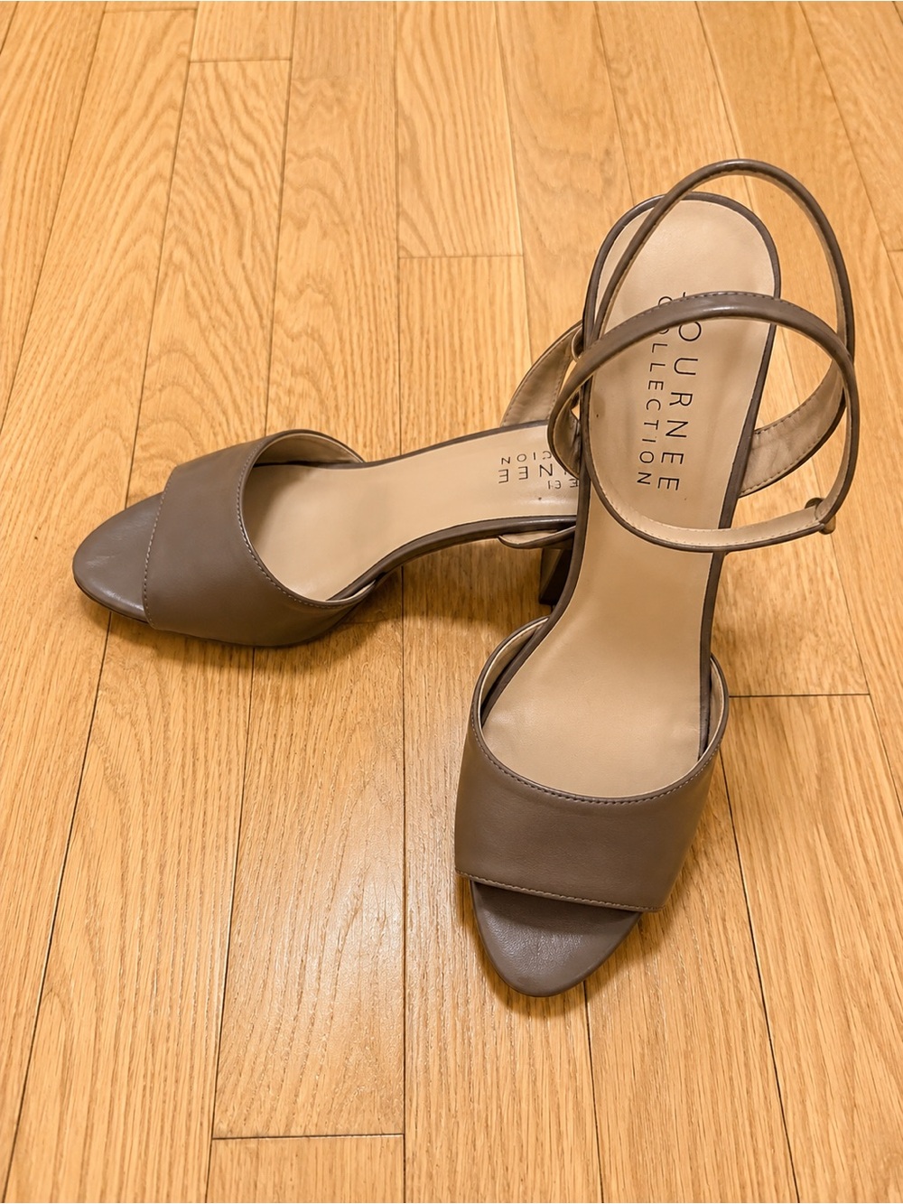 Journee Collection Taupe Open-Toe Block Heel Sandals Size 8.5W